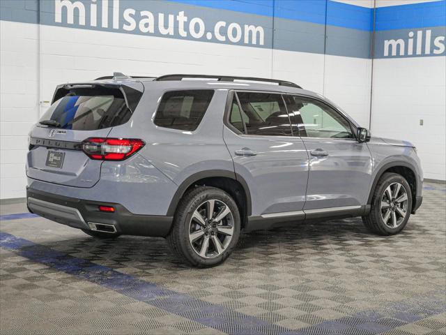 new 2025 Honda Pilot car, priced at $54,985
