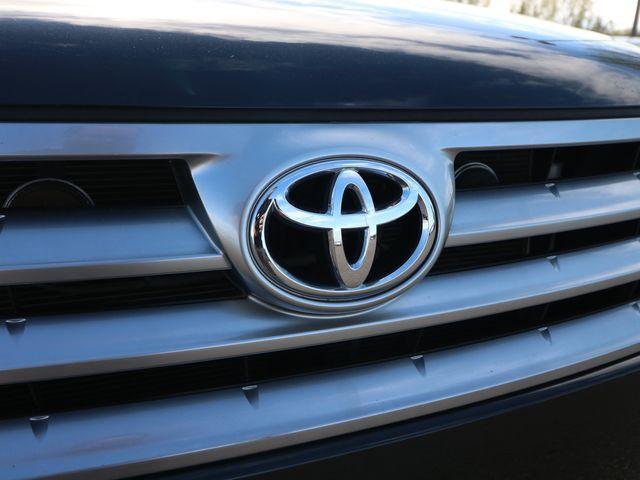 used 2013 Toyota Highlander car, priced at $15,488