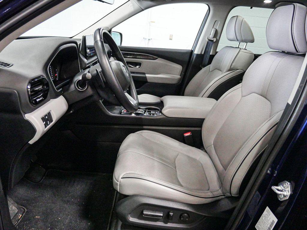 used 2023 Honda Pilot car, priced at $44,211