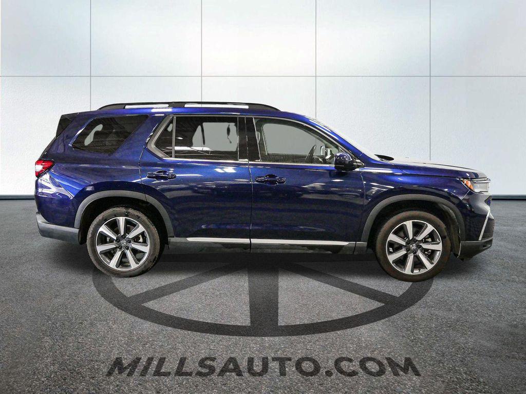used 2023 Honda Pilot car, priced at $44,211