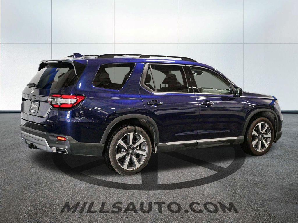 used 2023 Honda Pilot car, priced at $44,211