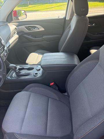 used 2021 Chevrolet Traverse car, priced at $25,468