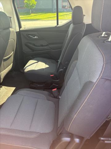 used 2021 Chevrolet Traverse car, priced at $25,468