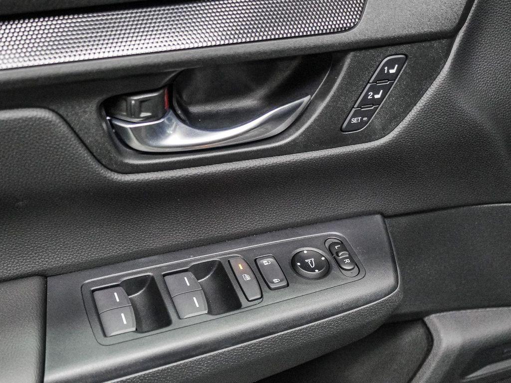 new 2026 Honda CR-V Hybrid car, priced at $41,675