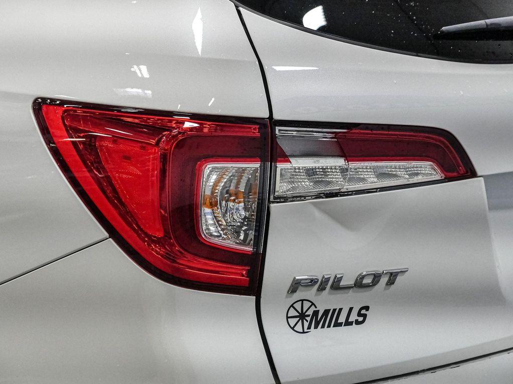 used 2022 Honda Pilot car, priced at $31,750