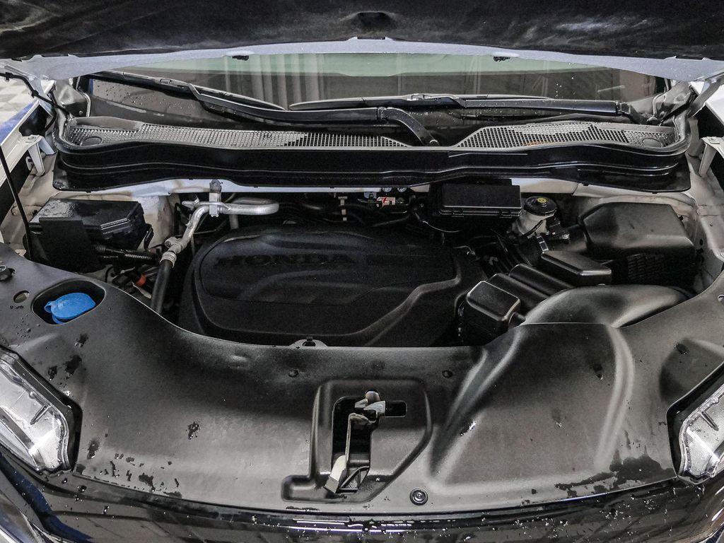 used 2022 Honda Pilot car, priced at $28,999