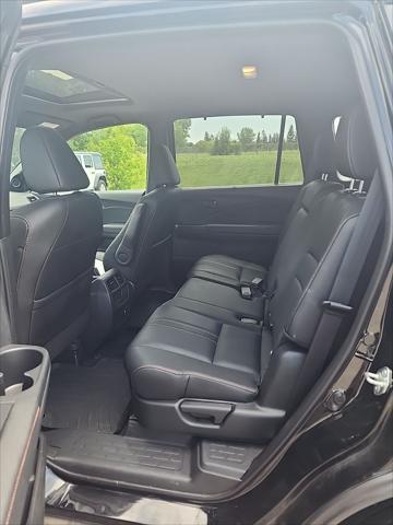 used 2022 Honda Passport car, priced at $34,462
