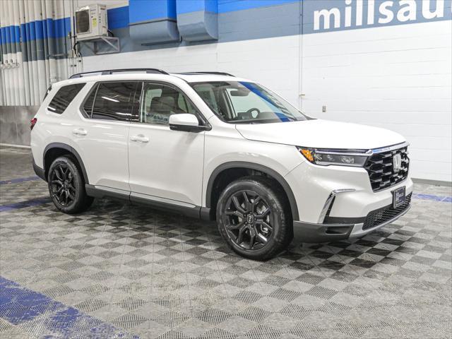 new 2025 Honda Pilot car, priced at $49,120