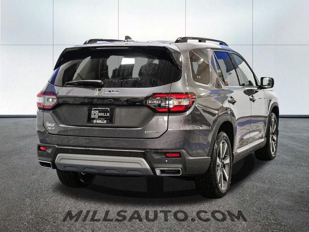 new 2025 Honda Pilot car, priced at $50,998