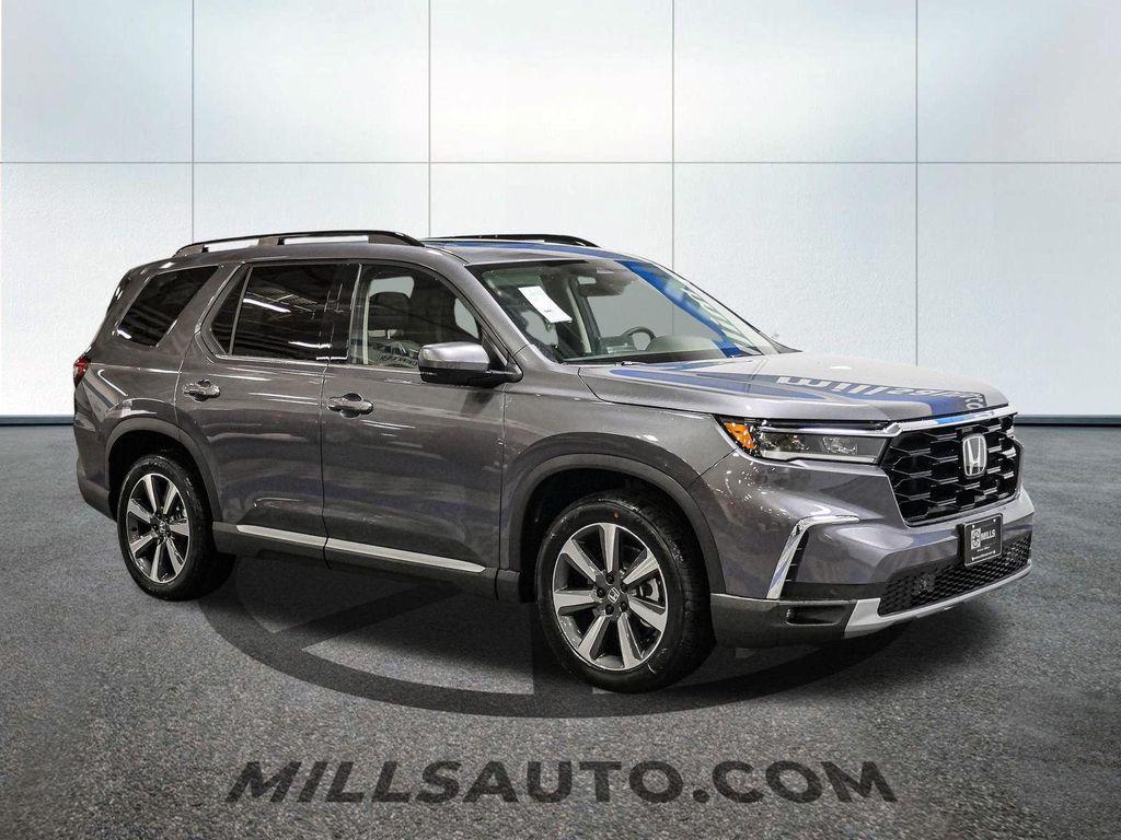 new 2025 Honda Pilot car, priced at $50,998