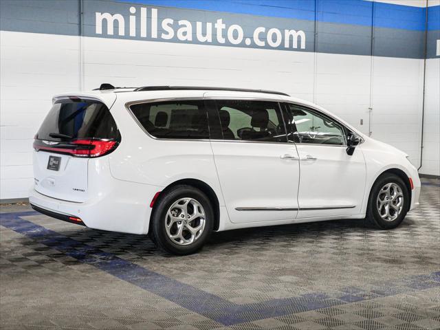 used 2023 Chrysler Pacifica car, priced at $27,696