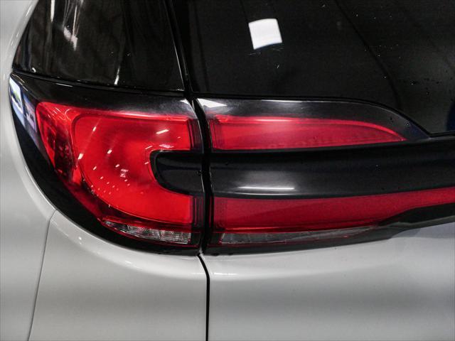 used 2023 Chrysler Pacifica car, priced at $27,696