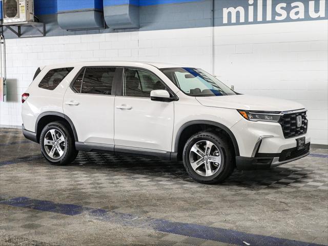 new 2025 Honda Pilot car, priced at $47,505