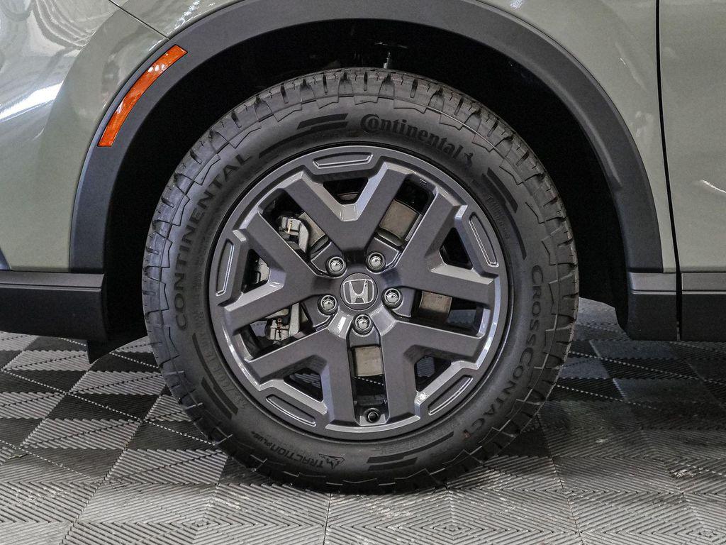 new 2026 Honda CR-V Hybrid car, priced at $41,297