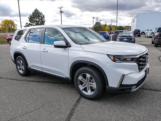 new 2025 Honda Pilot car, priced at $48,180