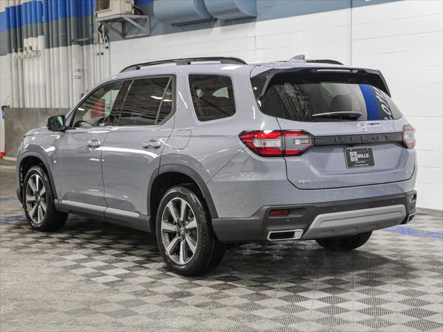 new 2025 Honda Pilot car, priced at $55,715