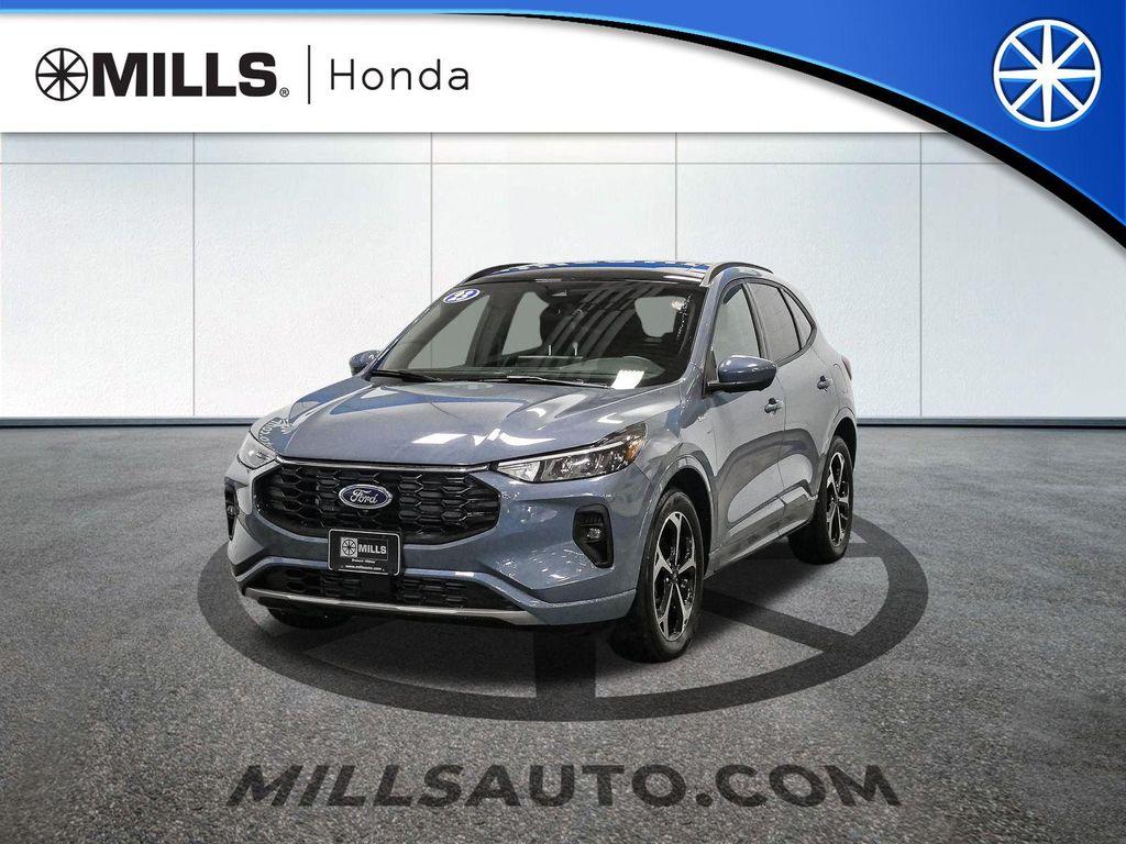 used 2023 Ford Escape car, priced at $26,998