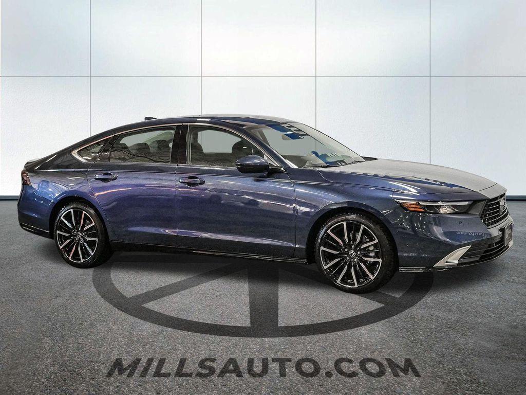 new 2025 Honda Accord Hybrid car, priced at $37,650