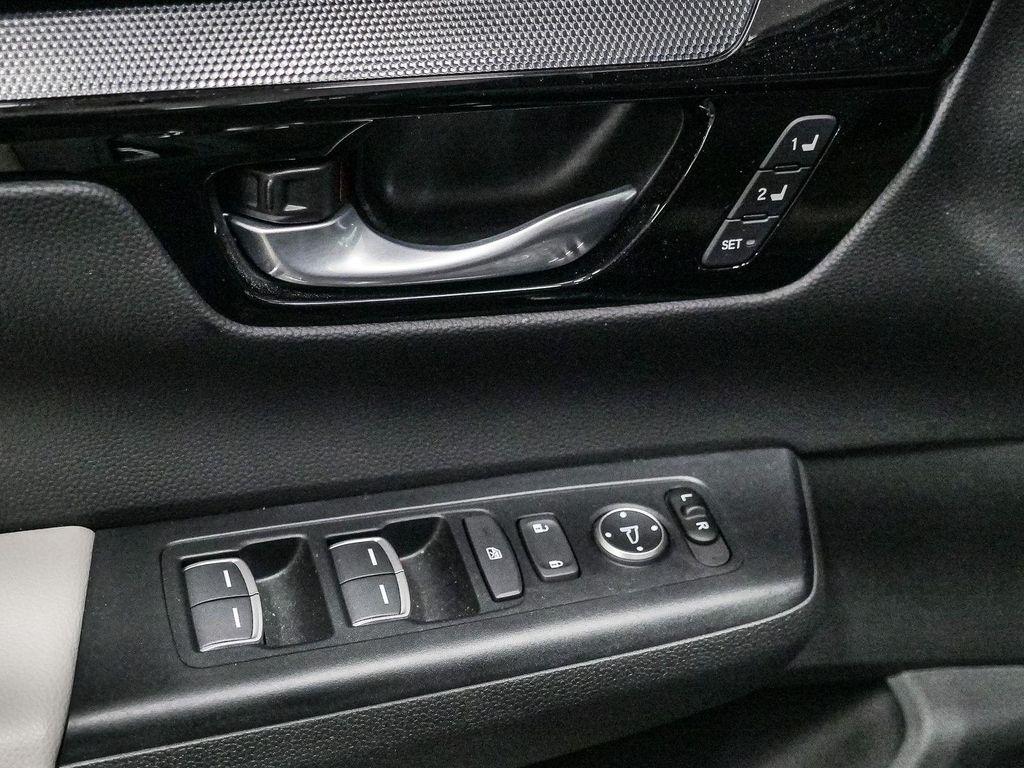 used 2024 Honda CR-V car, priced at $33,049