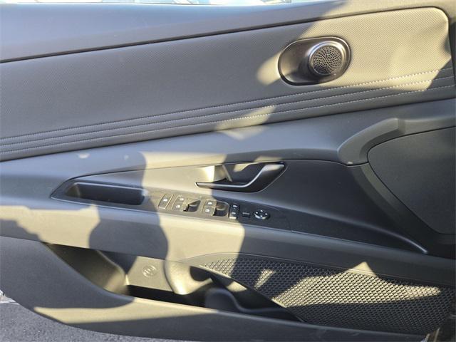 new 2025 Hyundai ELANTRA HEV car, priced at $27,695
