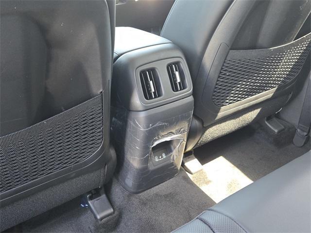 new 2025 Hyundai TUCSON Hybrid car, priced at $42,010