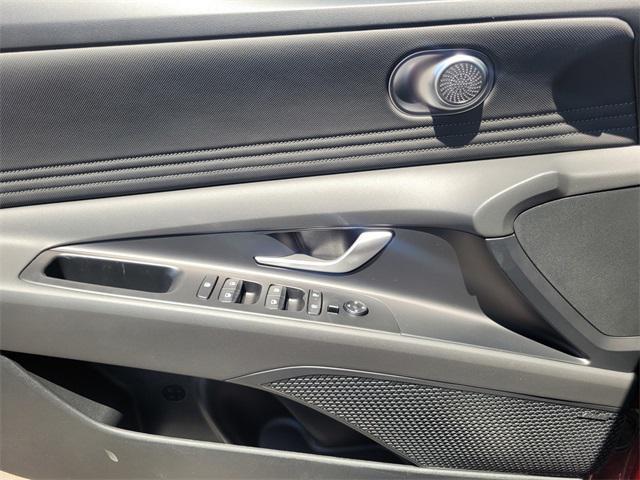 new 2025 Hyundai Elantra car, priced at $27,895