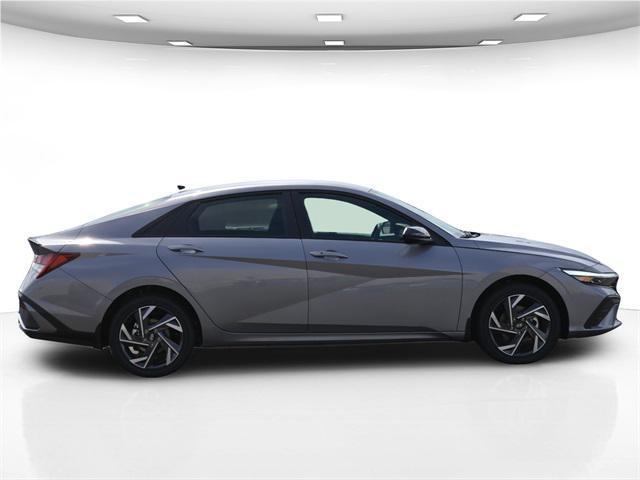 new 2025 Hyundai ELANTRA HEV car, priced at $27,590