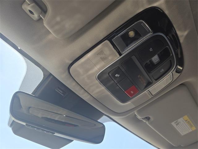 new 2025 Hyundai TUCSON Hybrid car, priced at $42,670