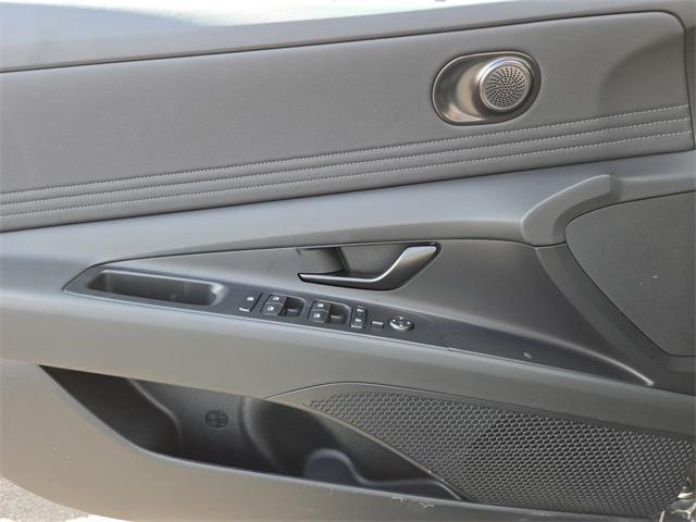 new 2025 Hyundai ELANTRA HEV car, priced at $27,710