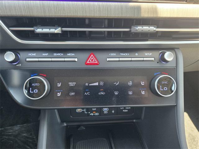 new 2025 Hyundai Sonata Hybrid car, priced at $38,025