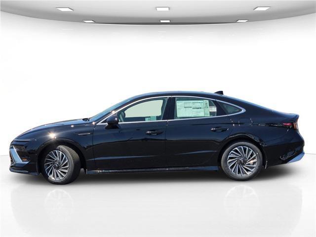 new 2025 Hyundai Sonata Hybrid car, priced at $38,025