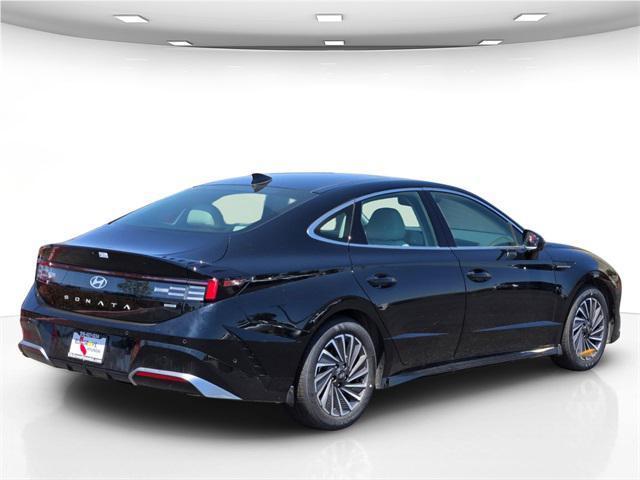 new 2025 Hyundai Sonata Hybrid car, priced at $38,025