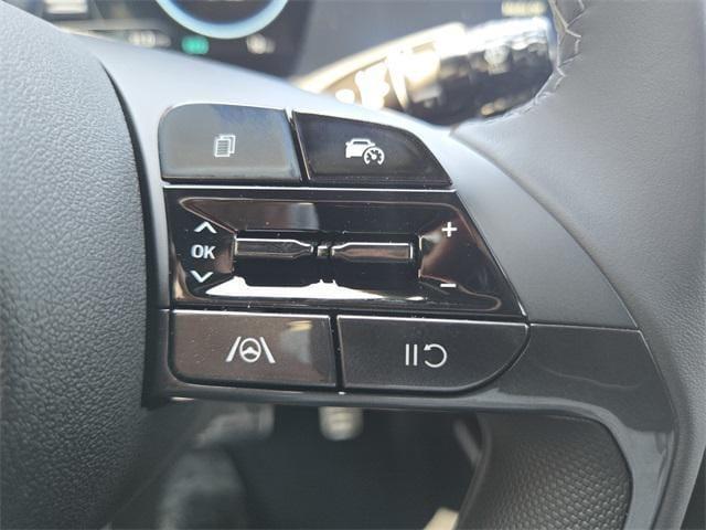 new 2025 Hyundai ELANTRA HEV car, priced at $28,195