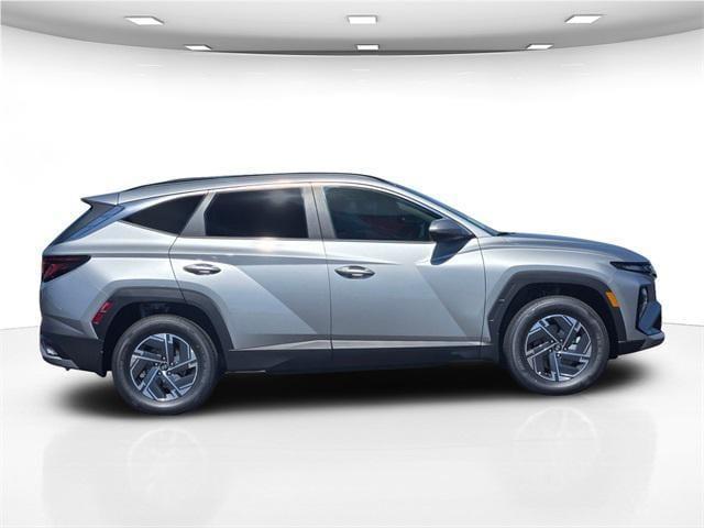 new 2025 Hyundai TUCSON Hybrid car, priced at $35,100