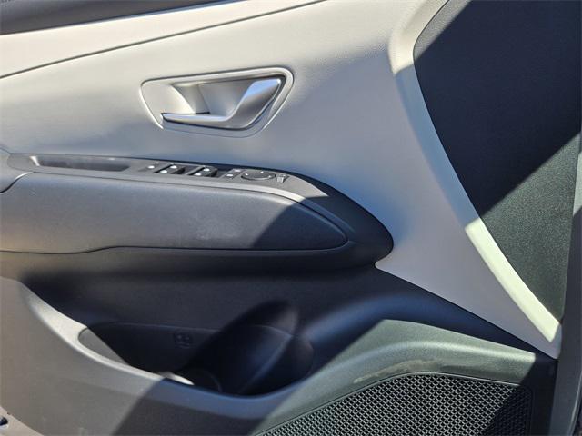 new 2025 Hyundai TUCSON Hybrid car, priced at $35,100