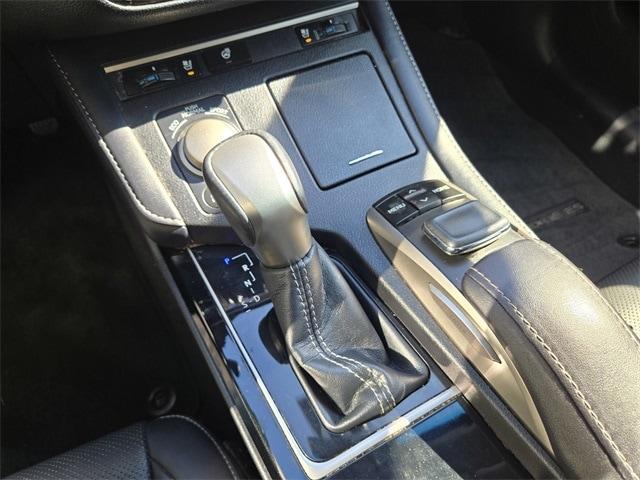 used 2016 Lexus ES 300h car, priced at $17,994