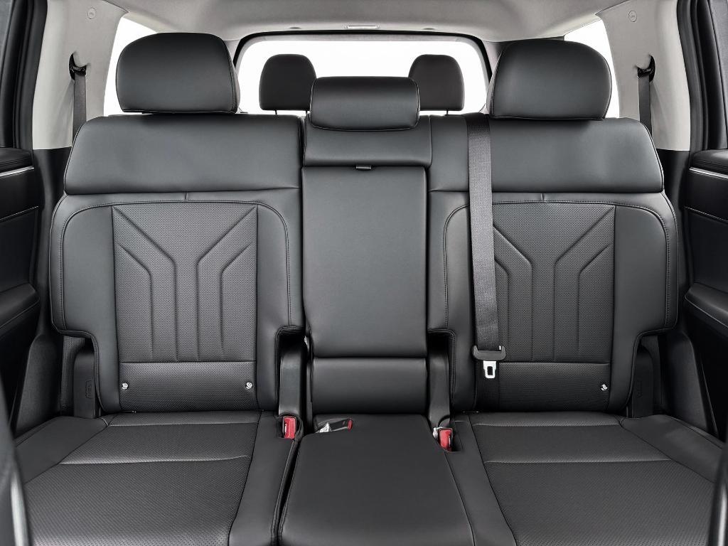 new 2026 Hyundai SANTA FE HEV car