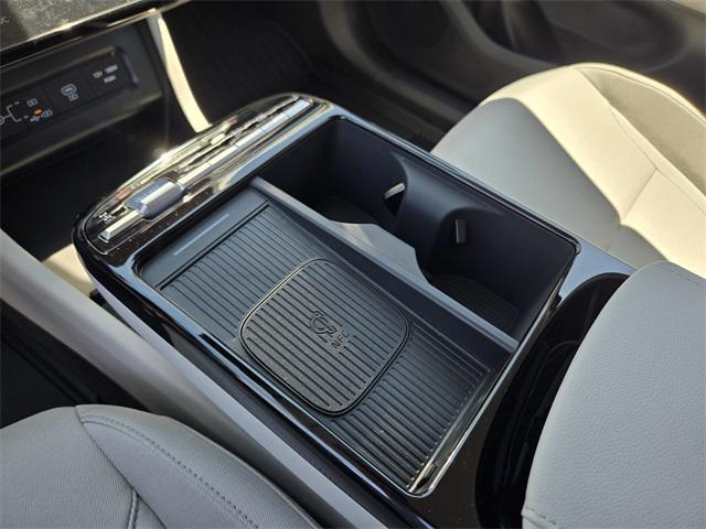 new 2025 Hyundai TUCSON Hybrid car, priced at $34,975