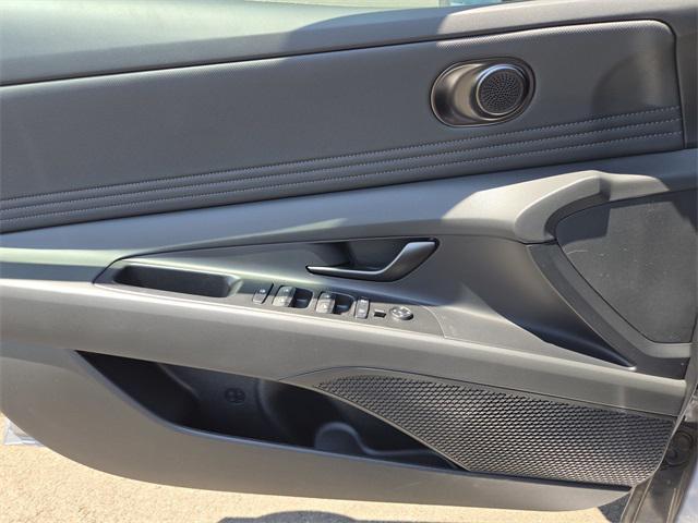 new 2025 Hyundai ELANTRA HEV car, priced at $27,710
