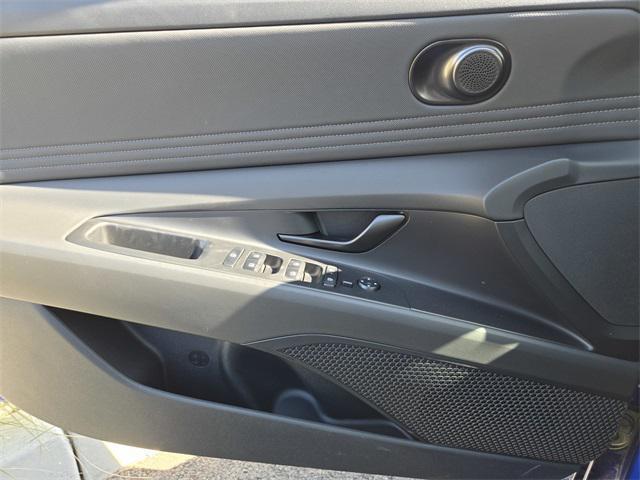 new 2025 Hyundai ELANTRA HEV car, priced at $27,710