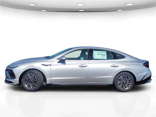 new 2025 Hyundai Sonata Hybrid car, priced at $31,345