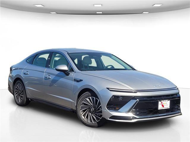 new 2025 Hyundai Sonata Hybrid car, priced at $31,345