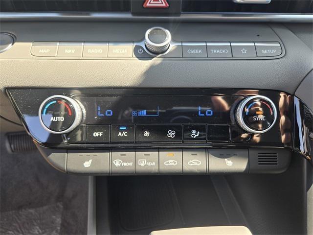 new 2025 Hyundai Elantra car, priced at $27,120