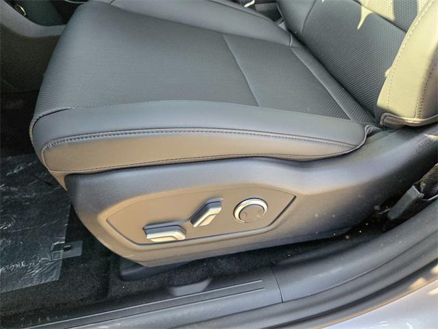 new 2025 Hyundai Santa Fe car, priced at $37,185