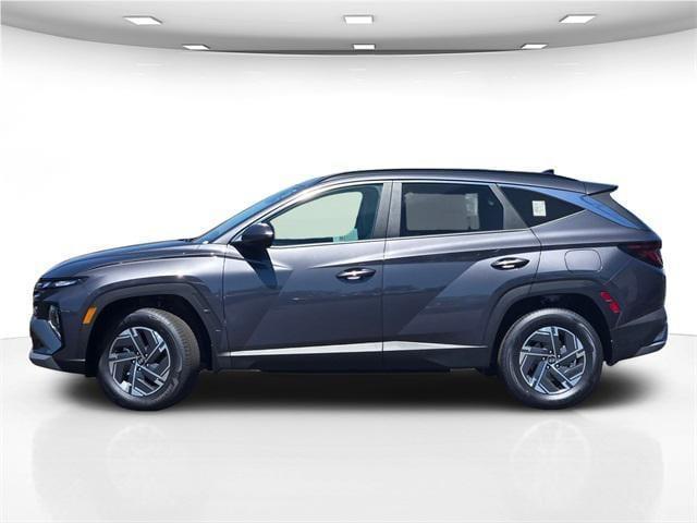 new 2025 Hyundai TUCSON Hybrid car, priced at $35,045