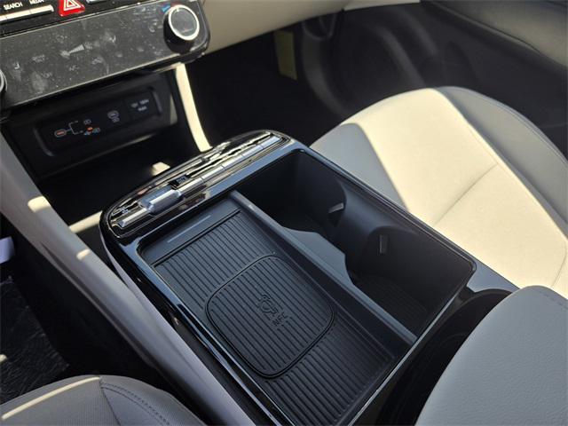 new 2025 Hyundai TUCSON Hybrid car, priced at $35,045
