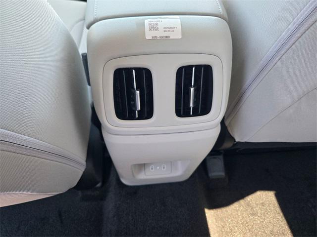 new 2025 Hyundai TUCSON Hybrid car, priced at $35,045