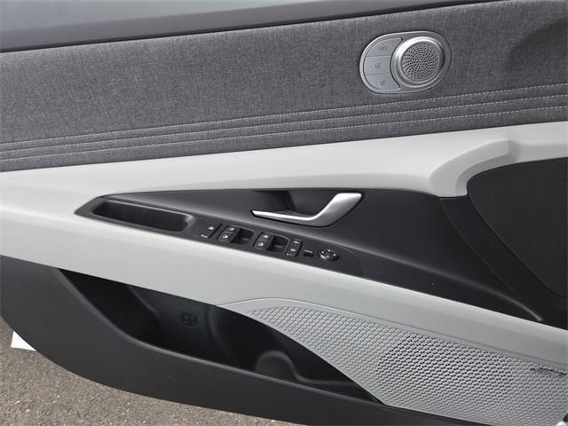 new 2025 Hyundai ELANTRA HEV car, priced at $30,450