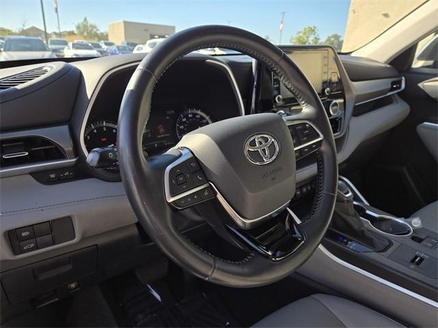 used 2020 Toyota Highlander car, priced at $23,993