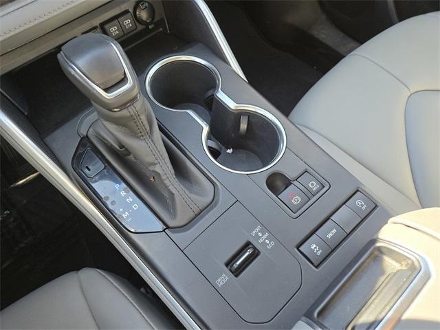 used 2020 Toyota Highlander car, priced at $23,993